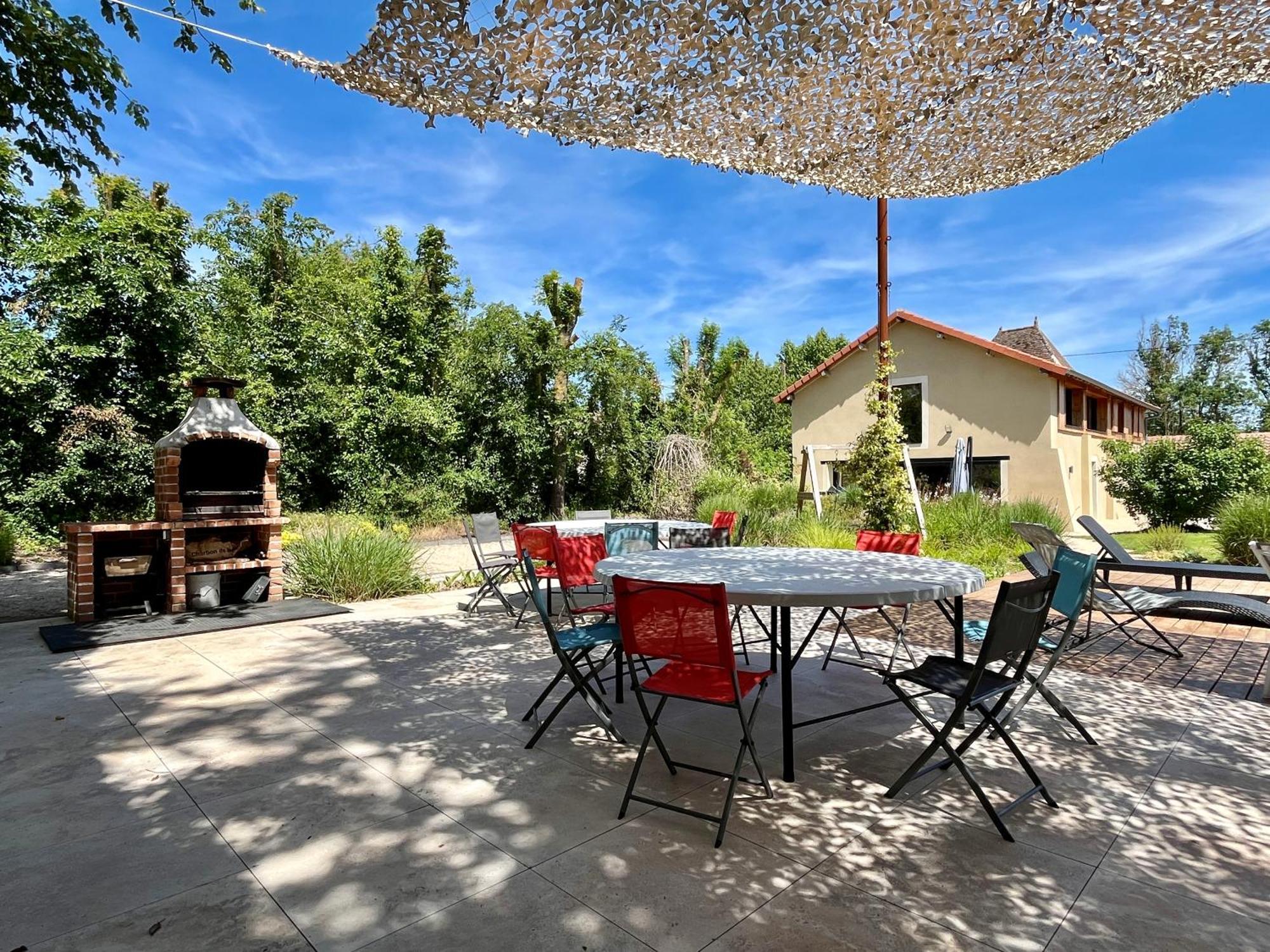 Gite Campagne Famille 15 Pers Piscine Chauffee Jeux Enfants Petanque Saint-Sauvy Bagian luar foto